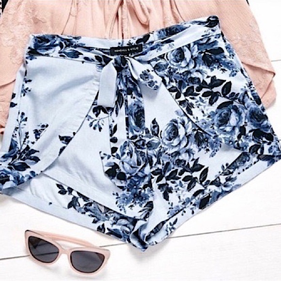 Kendall & Kylie Pants - Kendall and Kylie High Waisted Floral Shorts